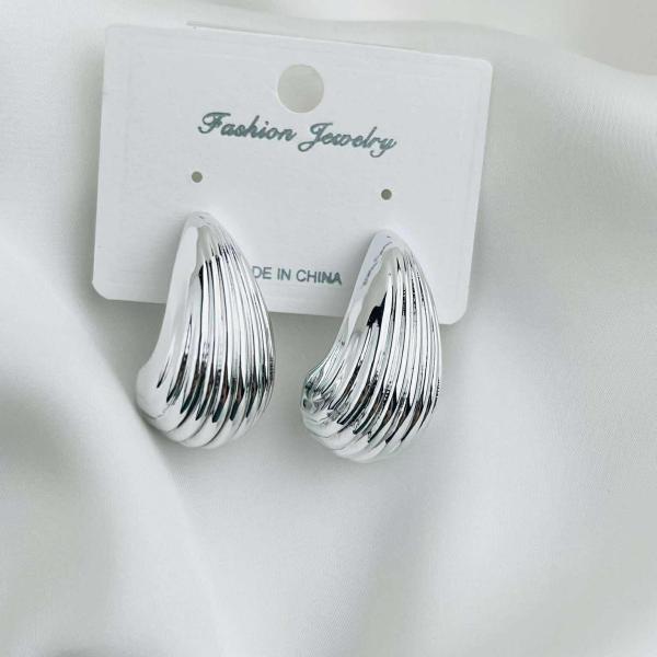 Pure Elegance: Simple Top Silver Earrings