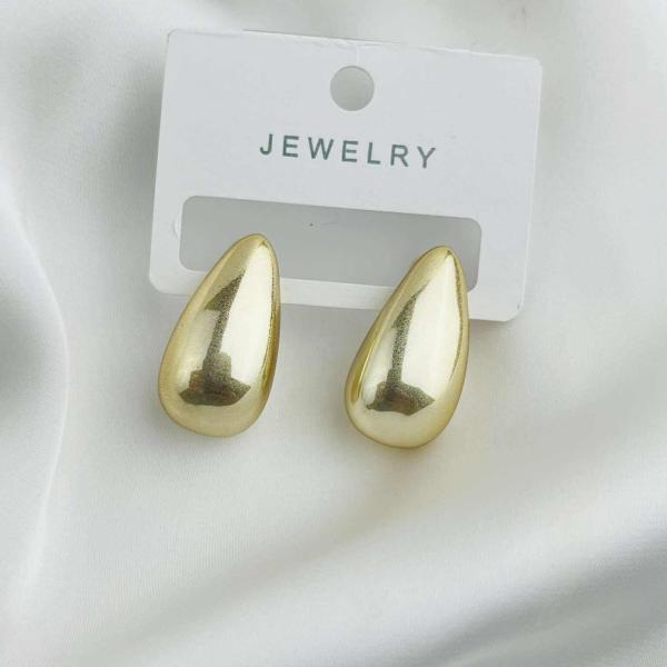 Chic and Classic: Simple Golden Earrings