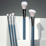 Laruce Christine Rennie Makeup Brush With Storage Cup