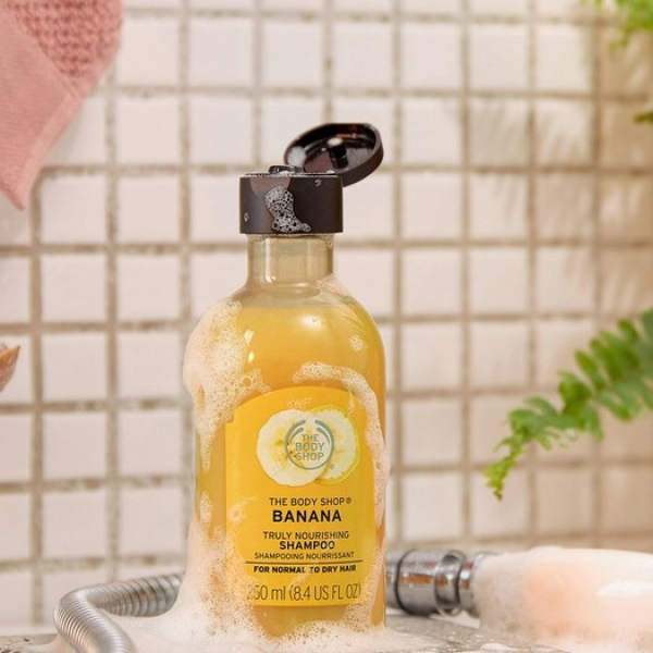 The Body Shop Banana Truly Nourishing Shampoo-250ml