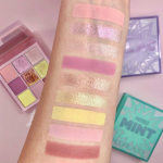 Huda Beauty Pastel Obsessions Eyeshadow-Rose Obsessions