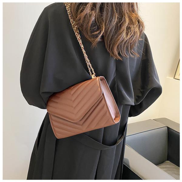 Bag Women's Classic Niche Design Wave Internet Popular Fashion Chain Shoulder Bag Instagram All-match Small Square Bag