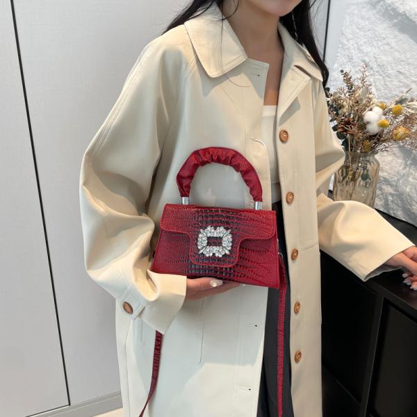 This year's popular all-match small square bag autumn style simple and fashionable crossbody bag bright diamond handbag shoulder bag exquisite