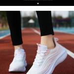 Korean Trend Fly Woven Breathable Non-Slip Lightweight Running Shoes for Women