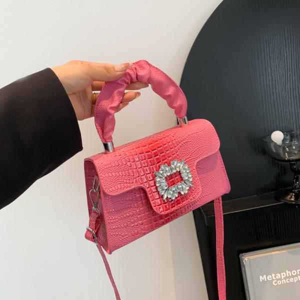 This year's popular all-match small square bag autumn style simple and fashionable crossbody bag bright diamond handbag shoulder bag exquisite