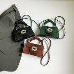 This year's popular all-match small square bag autumn style simple and fashionable crossbody bag bright diamond handbag shoulder bag exquisite