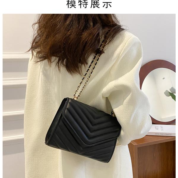Bag Women's Classic Niche Design Wave Internet Popular Fashion Chain Shoulder Bag Instagram All-match Small Square Bag