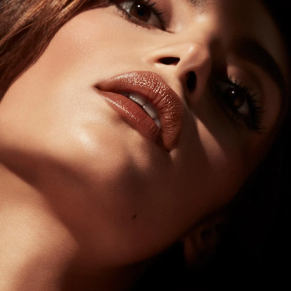 Fenty Beauty Sheer Shiny Lipstick-Bubblerum 09