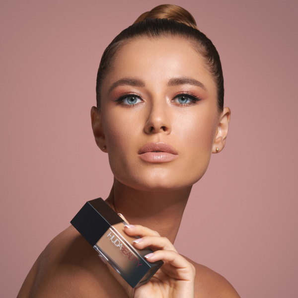 Huda Beauty FauxFilter Luminous Matte Foundation-Latte 300N