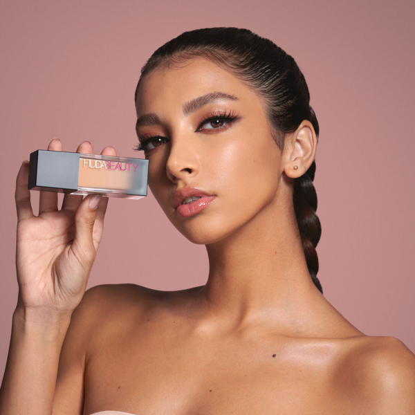 Huda Beauty FauxFilter Luminous Matte Foundation-Butter Pecan