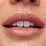 Huda Beauty Liquid Matte Lipstick-Wifey