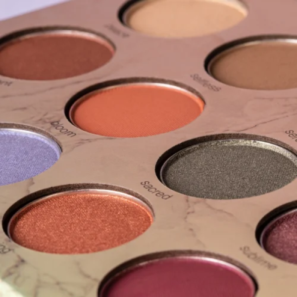 Ofra Cosmetics Lotus Palette