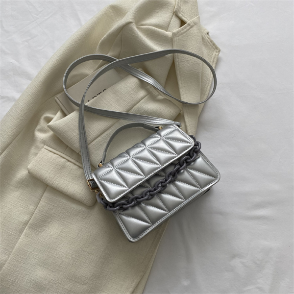 Retro Chain Small Square Crossbody Bag