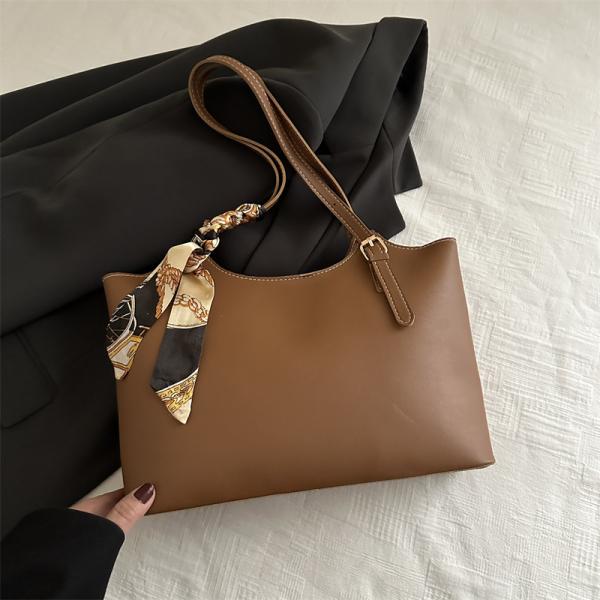 High-End Scarf Retro Commuter Tote Bag
