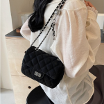 Diamond Elegance Korean Style Chanel-Inspired Chain Crossbody