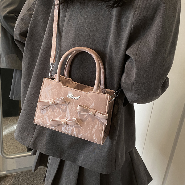 Spring Bow Small Square Crossbody Bag