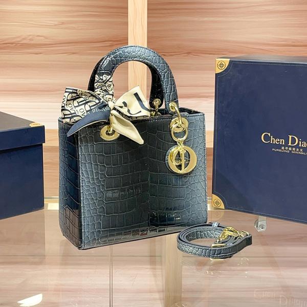 Crocodile Pattern Princess Diana Small Square Crossbody Bag