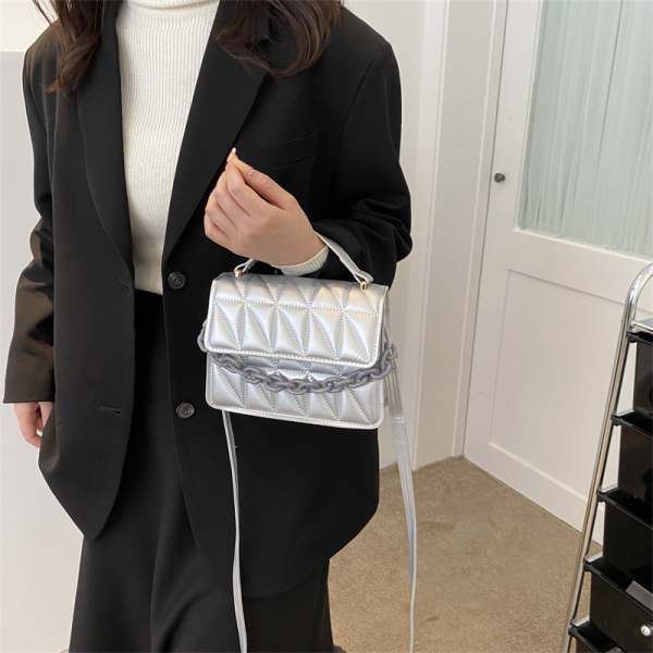 Retro Chain Small Square Crossbody Bag