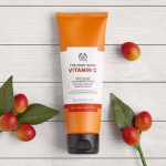 The Body Shop Vitamin C Daily Glow Cleansing Polish-125ml